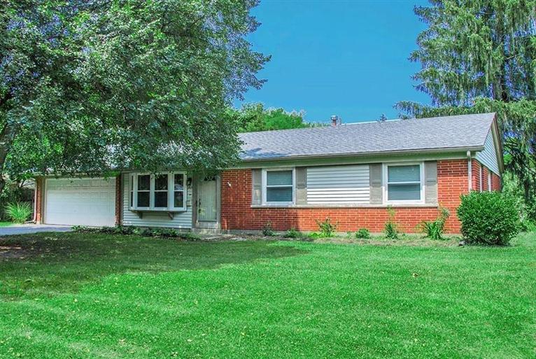205 Lodewood Dr, Dayton, OH 45458 photo 1