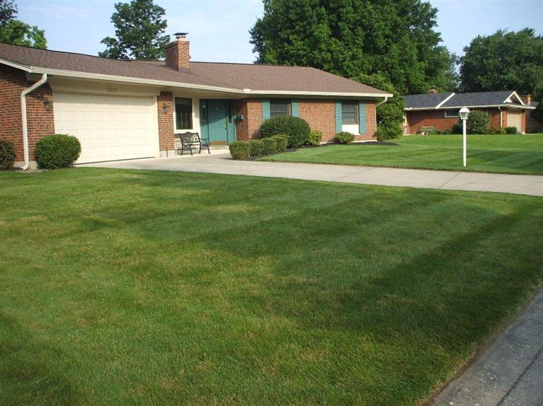 5273 Oakbrooke Dr, Dayton, OH 45440 photo 1