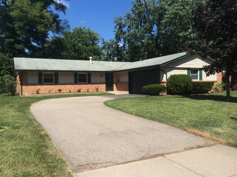 2449 Bending Willow Dr, Dayton, OH 45440 photo 1