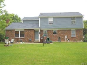 4100 Locus Bend Dr, Dayton, OH 45440 photo 2