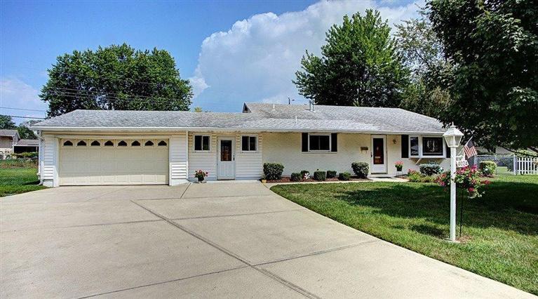 4024 Montezuma Pl, Dayton, OH 45440 photo 1