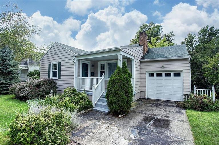 2767 Crescent Blvd, Dayton, OH 45409 photo 1