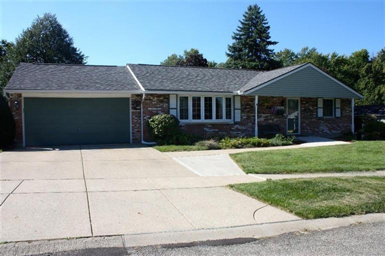 2960 Westcott Dr, Dayton, OH 45420 photo 1