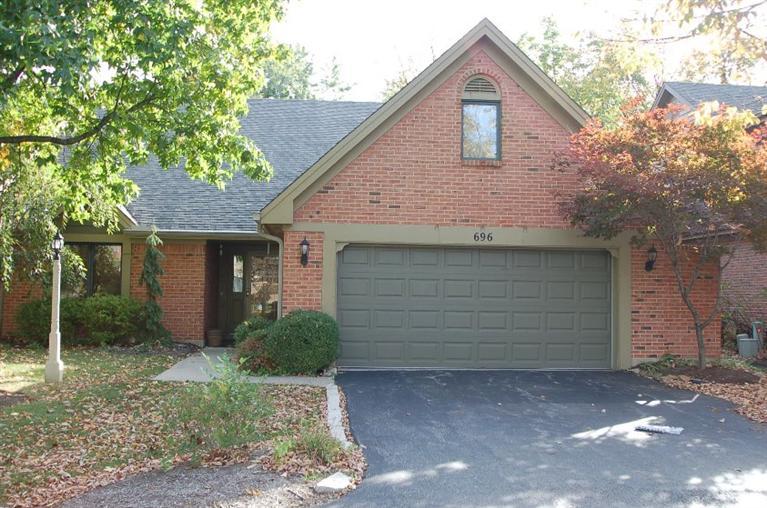 696 Renolda Woods Ct, Dayton, OH 45429 photo 1