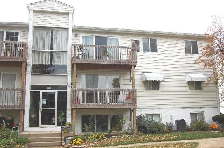 5680 Coach Dr #f, Dayton, OH 45440 photo 1