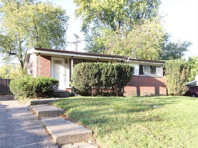 2500 La Plata Dr, Dayton, OH 45420 photo 1