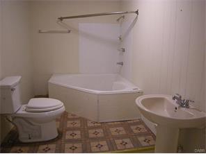 2425 Brahms Blvd, Dayton, OH 45449 photo 11