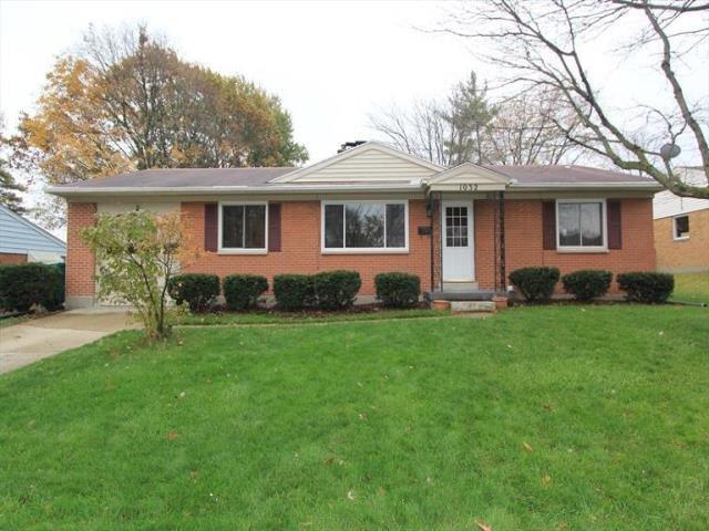 1032 Greenridge Dr, Dayton, OH 45429 photo 1