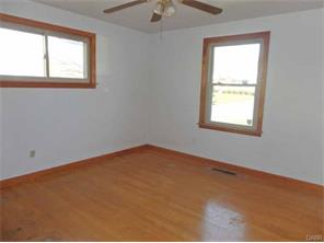 1703 Shelby Dr, Springfield, OH 45504 photo 4