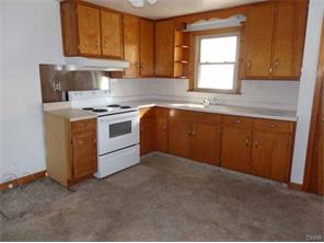 1703 Shelby Dr, Springfield, OH 45504 photo 2