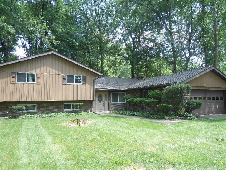 4682 Marcus Cir, Dayton, OH 45440 photo 1