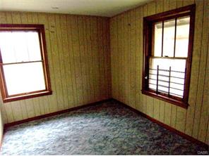323 Buxton Ave, Springfield, OH 45505 photo 10