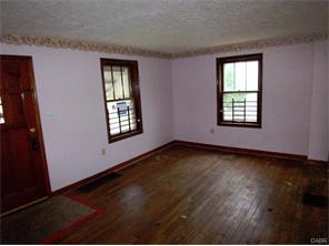 323 Buxton Ave, Springfield, OH 45505 photo 5