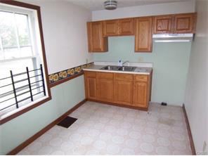 323 Buxton Ave, Springfield, OH 45505 photo 6