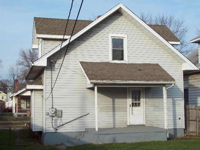 1908 Queen Ave, Middletown, OH 45044 photo 1