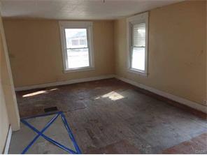2013 Clifton Ave, Springfield, OH 45505 photo 4