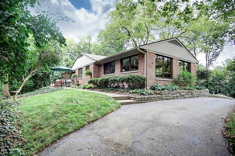 1935 William Ln, Dayton, OH 45429 photo 1
