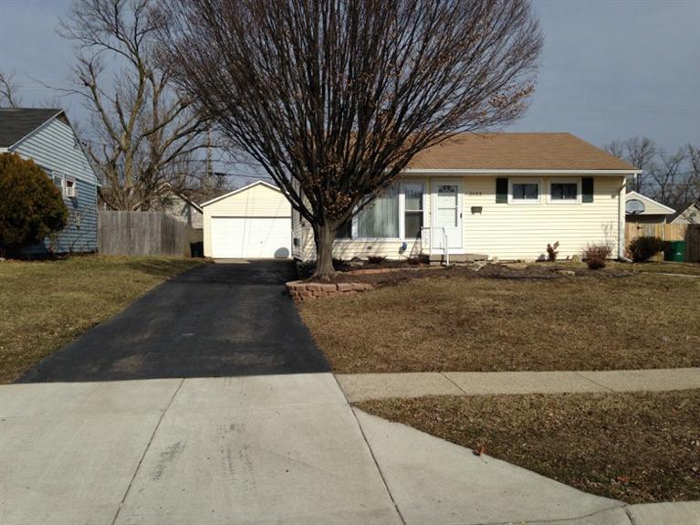2433 Vale Dr, Dayton, OH 45420 photo 1