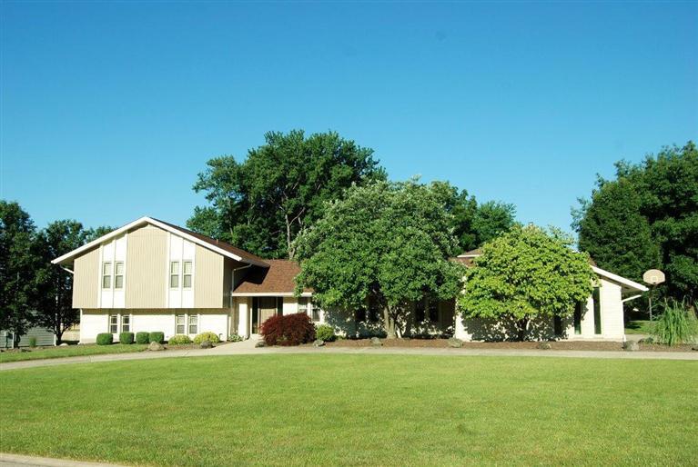 162 Southbrook Dr, Dayton, OH 45459 photo 1