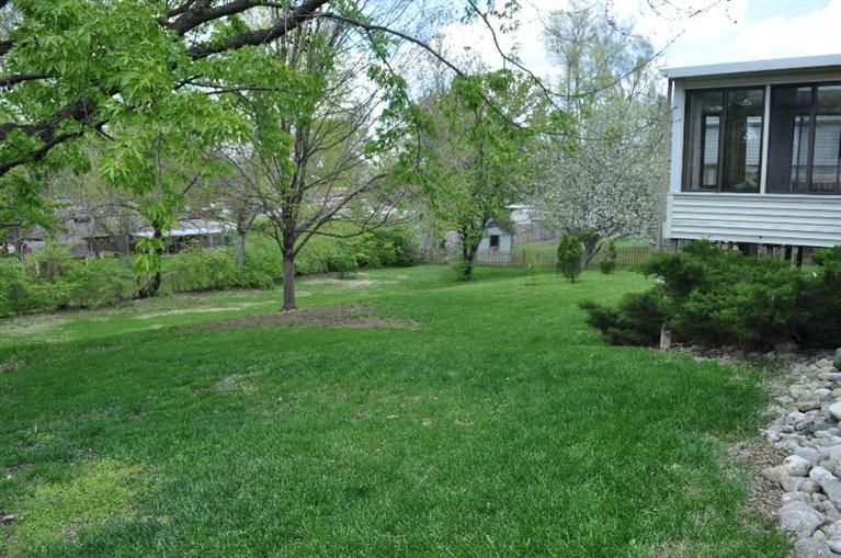 4393 Stonehenge Ln, Dayton, OH 45429 photo 1