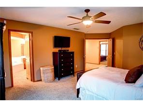 2237 Forestdean Ct, Dayton, OH 45459 photo 18