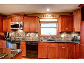 2237 Forestdean Ct, Dayton, OH 45459 photo 14