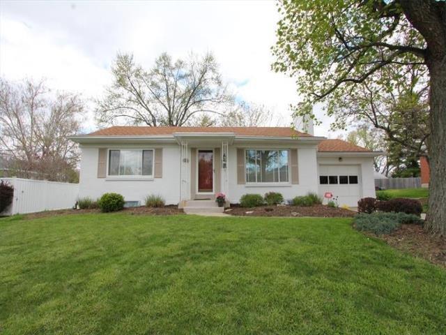 25 Foxridge Dr, Dayton, OH 45429 photo 1