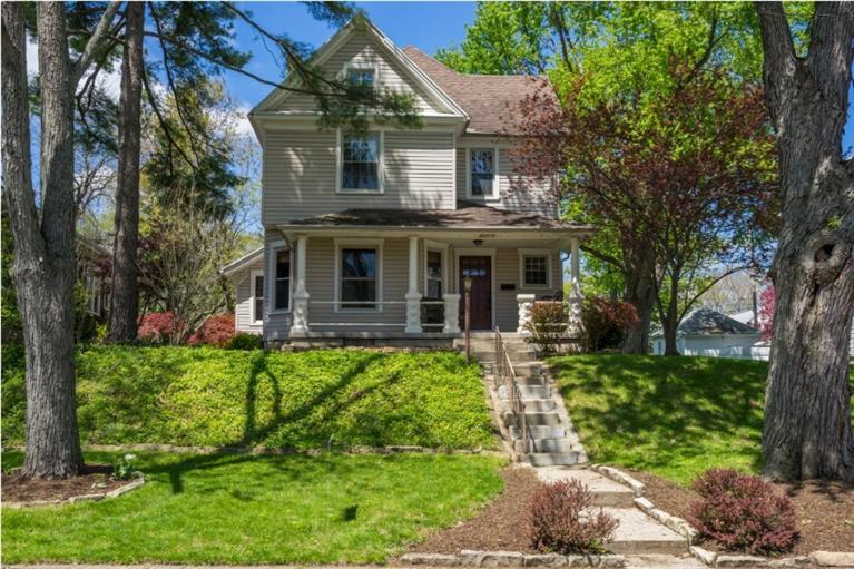 2075 Heritage Point Dr, Dayton, OH 45409 photo 1