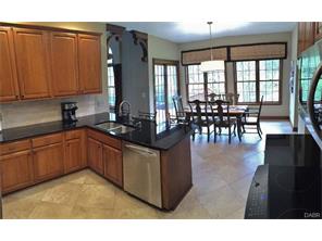 1067 Highpoint Dr, Springboro, OH 45066 photo 3