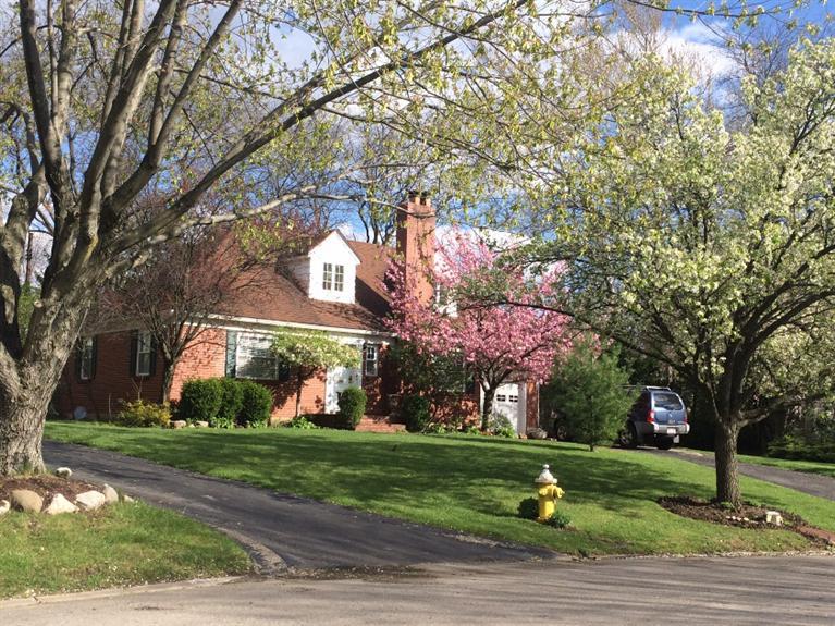 406 S Bromfield Rd, Dayton, OH 45429 photo 1