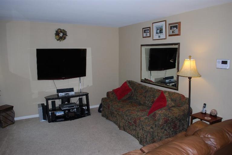 201 N Bromfield Rd, Dayton, OH 45429 photo 1