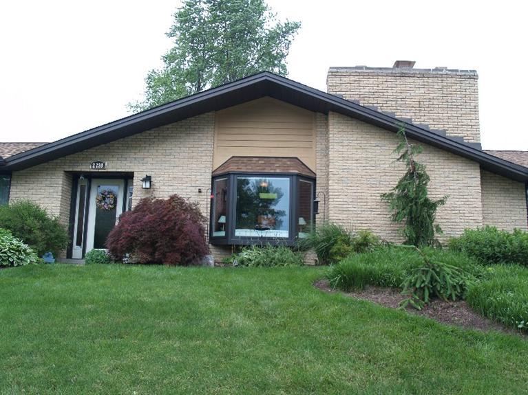 2220 Brookpark Dr, Dayton, OH 45440 photo 1