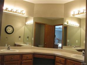 224 Crown Point Mdws, Dayton, OH 45458 photo 12