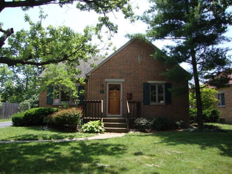 504 Oakview Dr, Dayton, OH 45429 photo 1
