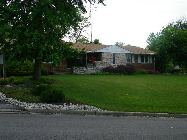 111 Hampton Rd, Dayton, OH 45459 photo 1