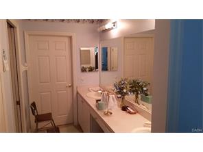 151 Villa Pointe Dr, Springboro, OH 45066 photo 8