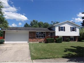 1301 Maplecrest Dr, Troy, OH 45373 photo 1