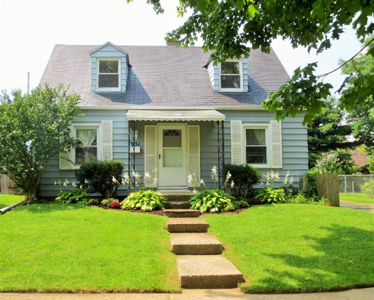 1931 W Bataan Dr, Dayton, OH 45420 photo 1