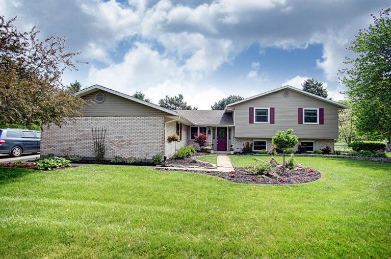991 Thorndale Dr, Dayton, OH 45429 photo 1