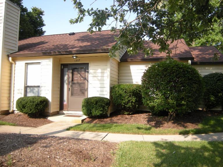 1317 Daventry Ct, Dayton, OH 45459 photo 1