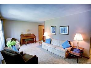 223 Lytle 5 Points Rd, Clearcreek Township, OH 45458 photo 4