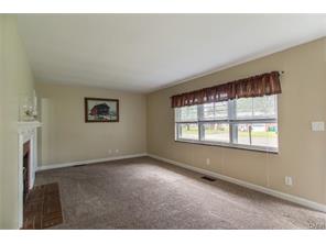 641 Lamont Dr, Dayton, OH 45429 photo 5