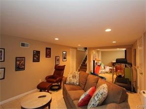 217 Canterbury Dr, Dayton, OH 45429 photo 24