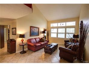 35 Artesian Ct, Springboro, OH 45066 photo 2