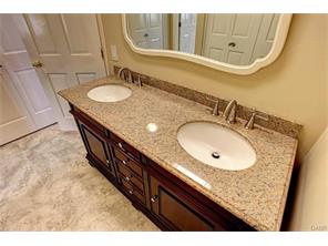 7708 Normandy Ln, Dayton, OH 45459 photo 36