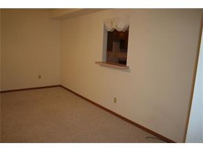 1401 Oldham Dr, Springfield, OH 45503 photo 4