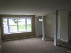 1203 Apache Trl, Jamestown Vlg, OH 45335 photo 10