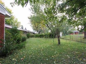 1040 Greenridge Dr, Dayton, OH 45429 photo 24