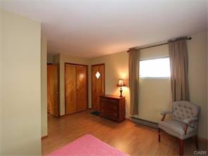 1040 Greenridge Dr, Dayton, OH 45429 photo 11