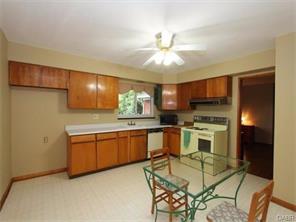 1040 Greenridge Dr, Dayton, OH 45429 photo 6